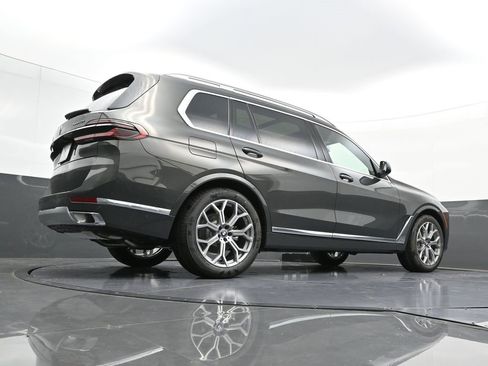 New 2026 BMW X7 xDrive40i image 30