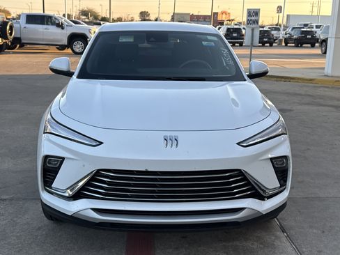 Used 2025 Buick Envista Preferred image 15