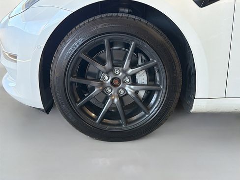 Used 2020 Tesla Model 3 Long Range AWD/4WD image 20