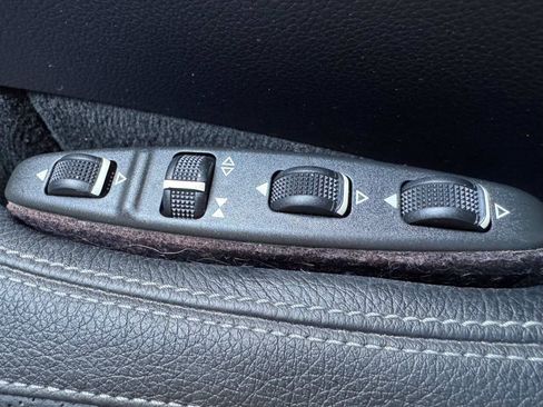 Used 2014 Mercedes-Benz E 350 Cabriolet w/ Premium 1 Package image 18