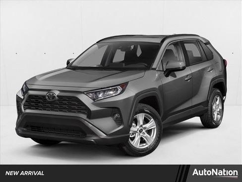 Used 2021 Toyota RAV4 XLE image 1
