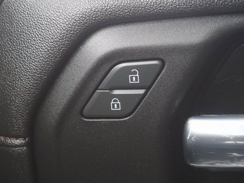 Used 2021 GMC Sierra 1500 AT4 w/ AT4 Premium Package image 29