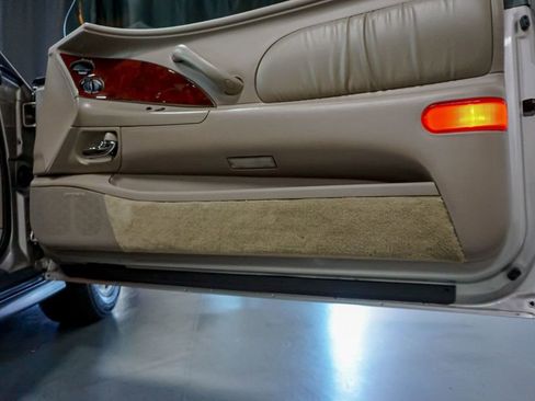 Used 1997 Buick Riviera Supercharged Coupe image 33