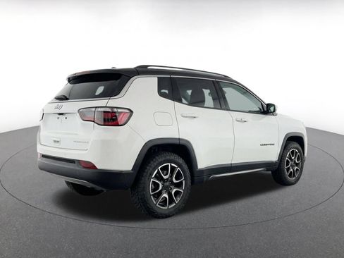 Used 2025 Jeep Compass Trailhawk AWD/4WD image 9