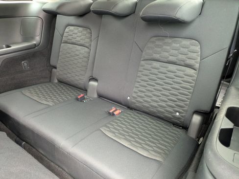 Used 2022 Nissan Pathfinder SV AWD/4WD image 30
