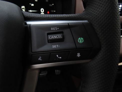 New 2025 Mitsubishi Outlander SEL image 13