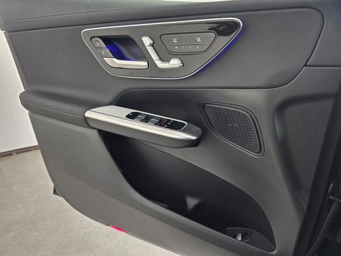 New 2026 Mercedes-Benz GLC 300 image 16