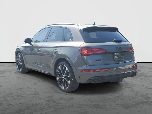 Used 2024 Audi SQ5 Prestige w/ Prestige Package AWD/4WD image 3