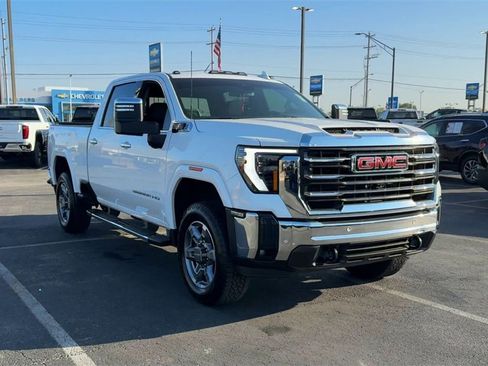 Used 2025 GMC Sierra 2500 SLT w/ SLT Premium Package image 2