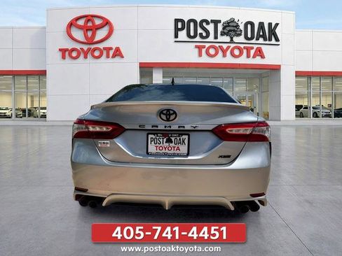 Used 2019 Toyota Camry XSE FWD image 7