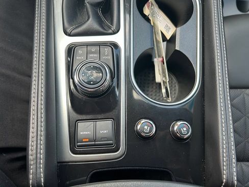 Used 2016 Nissan Maxima Platinum FWD image 21