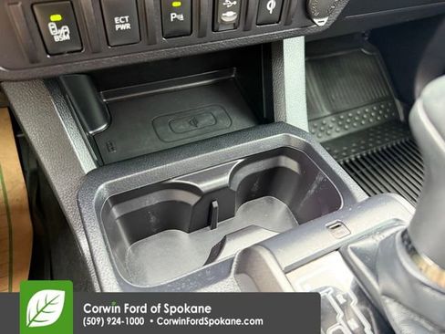 Used 2019 Toyota Tacoma TRD Sport w/ Technology Package image 33