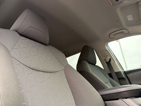 Used 2024 Toyota RAV4 AWD Hybrid image 17