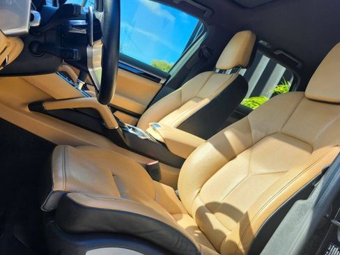 Used 2017 Porsche Cayenne AWD/4WD image 25
