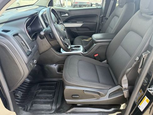 Used 2022 Chevrolet Colorado LT w/ Fleet Safety Package image 20