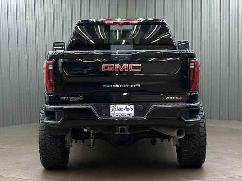 Used 2025 GMC Sierra 2500 AT4 w/ AT4 Premium Plus Package AWD/4WD image 4