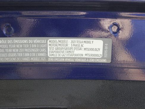 Used 2021 Tesla Model Y Performance image 43