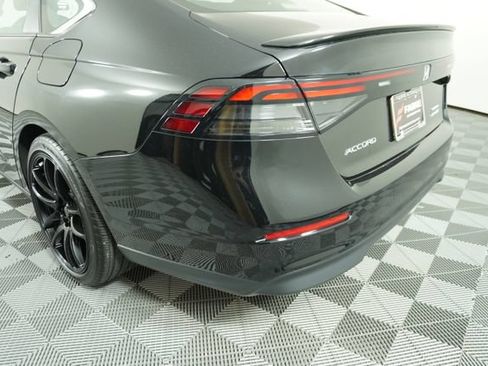 Used 2025 Honda Accord Sport image 12