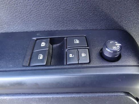 Used 2023 Toyota Tacoma SR AWD/4WD image 10