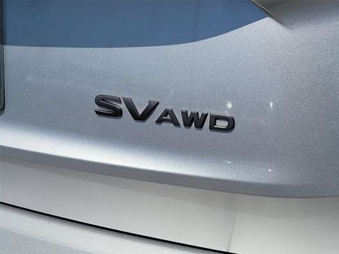 Used 2024 Nissan Rogue SV AWD/4WD image 23