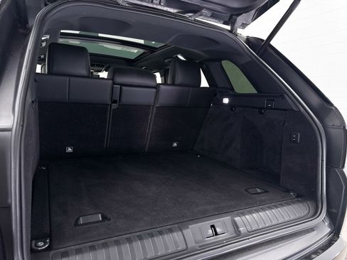 Used 2019 Land Rover Range Rover Sport HSE AWD/4WD image 35