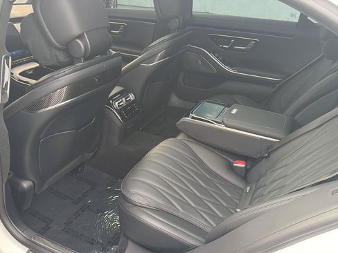Used 2024 Mercedes-Benz S 63 AMG S image 25