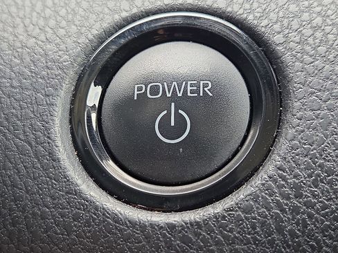 Used 2025 Toyota Camry LE FWD image 20