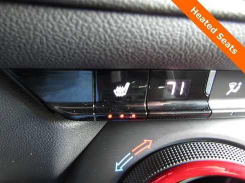 Used 2025 Chevrolet Blazer RS image 18