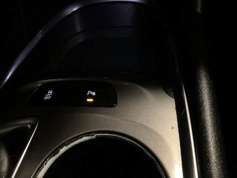 Used 2021 Chevrolet Malibu RS FWD image 27