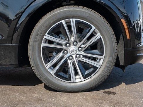 New 2025 Cadillac Lyriq Luxury image 10