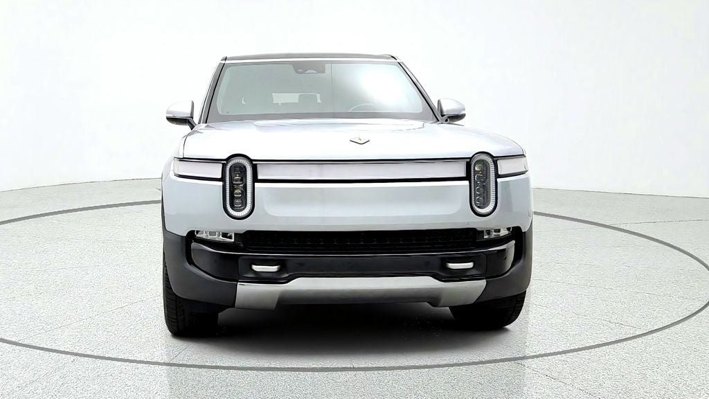 Used 2023 Rivian R1S Adventure Quad AWD/4WD image 2