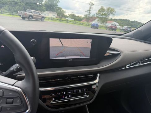 Used 2025 Buick Envista Avenir FWD image 15