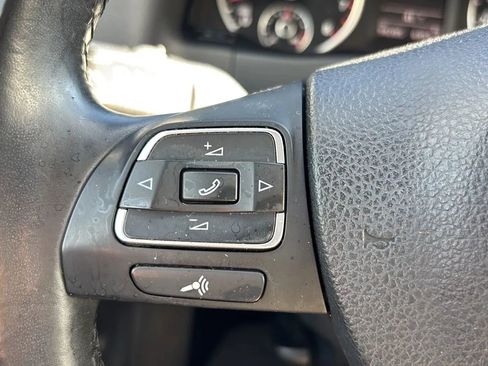 Used 2016 Volkswagen Tiguan S image 49