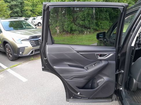 Used 2019 Subaru Forester Limited AWD/4WD image 28