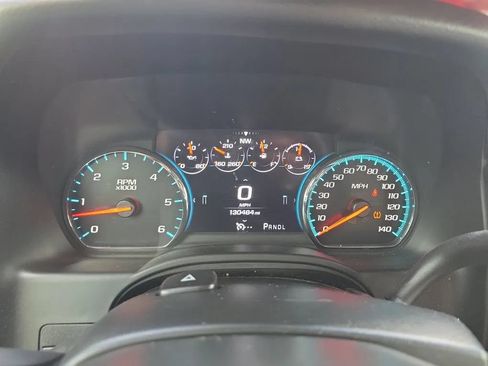 Used 2017 Chevrolet Suburban LT AWD/4WD image 19