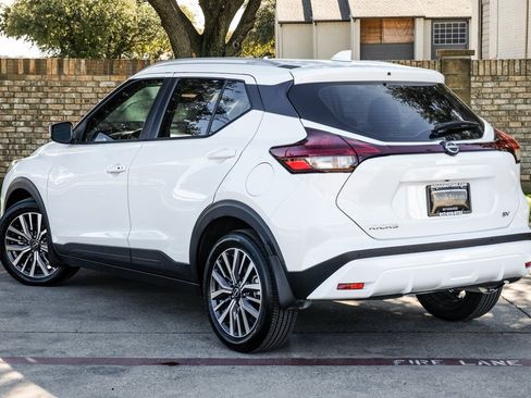 Used 2024 Nissan Kicks SV image 19