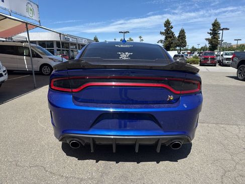Used 2020 Dodge Charger Scat Pack w/ Dynamics Package RWD image 4