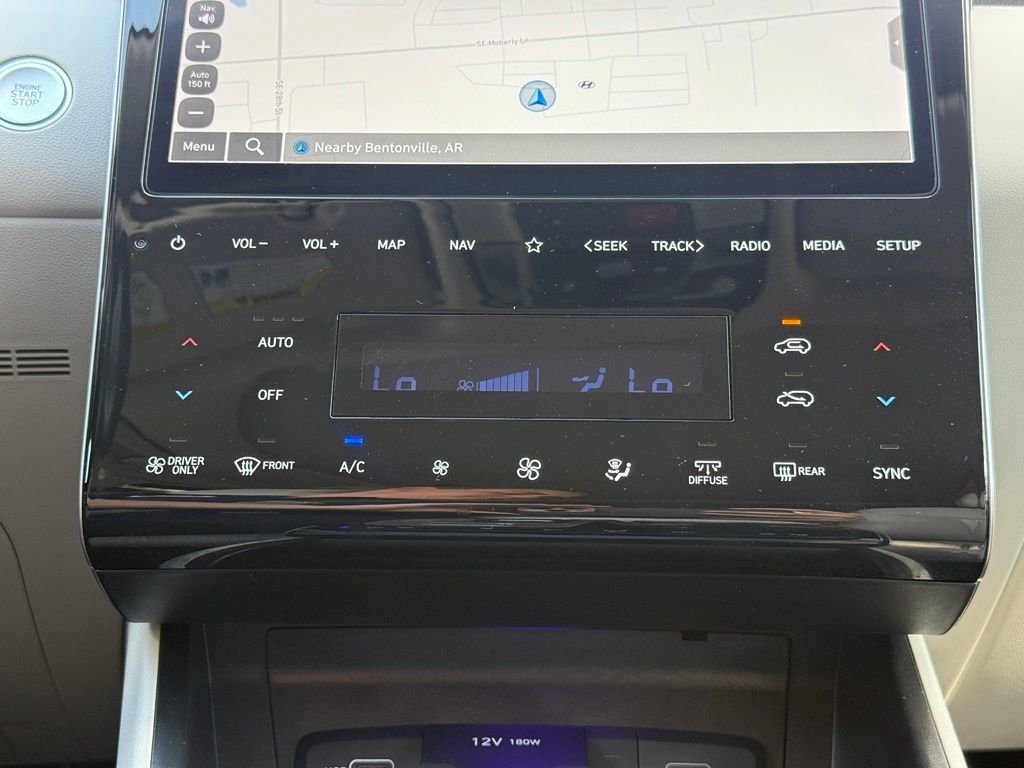 Used 2024 Hyundai Tucson Limited AWD/4WD image 17