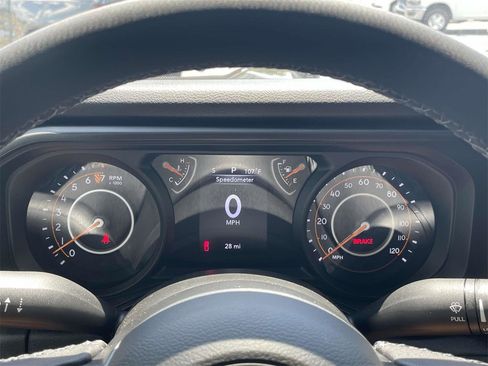 New 2025 Jeep Gladiator Sport image 15