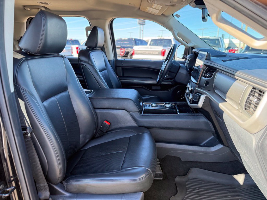Used 2023 Ford Expedition Max XLT AWD/4WD image 15