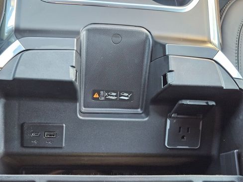 New 2026 Chevrolet Silverado 3500 High Country image 28