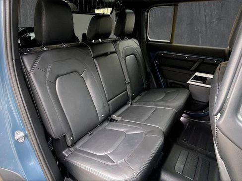 Used 2024 Land Rover Defender 110 S image 25
