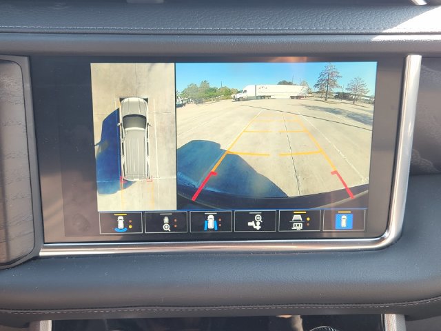 Used 2022 GMC Yukon Denali AWD/4WD image 15