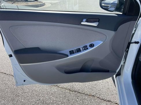 Used 2014 Hyundai Accent GS image 14