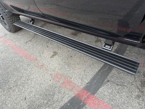 New 2026 Chevrolet Silverado 2500 ZR2 image 10