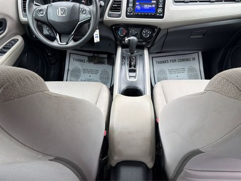 Used 2017 Honda HR-V LX image 19