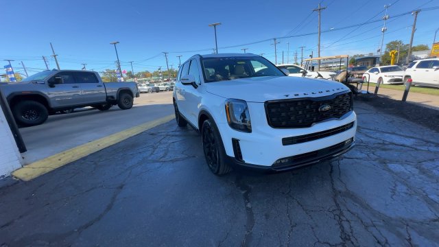 Certified 2021 Kia Telluride SX w/ Nightfall Edition Package AWD/4WD image 3