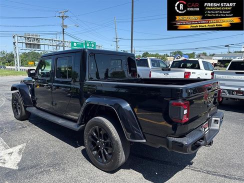 Used 2021 Jeep Gladiator Overland AWD/4WD image 5