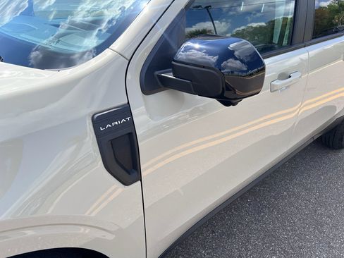 Used 2025 Ford Maverick Lariat image 14