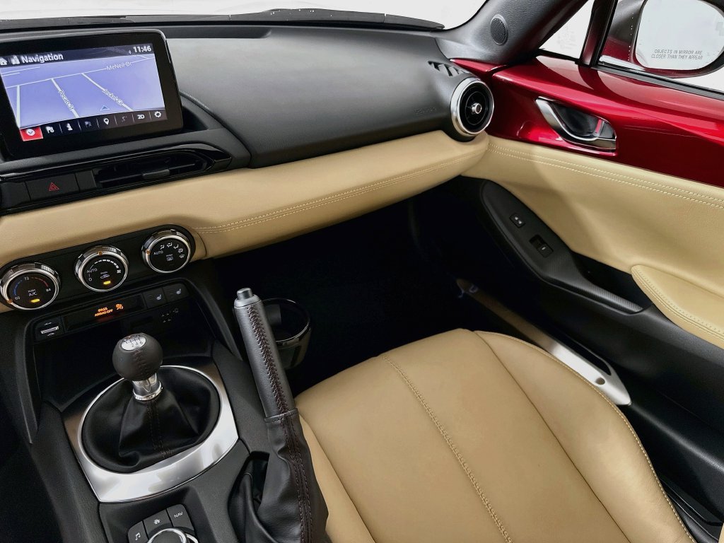 Used 2019 MAZDA MX-5 Miata RF Grand Touring w/ Appearance Package RWD image 23